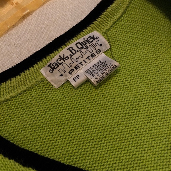 Stunning and Unique Vintage 90s/y2k Cardigan🧚‍♀️ - Picture 3 of 4